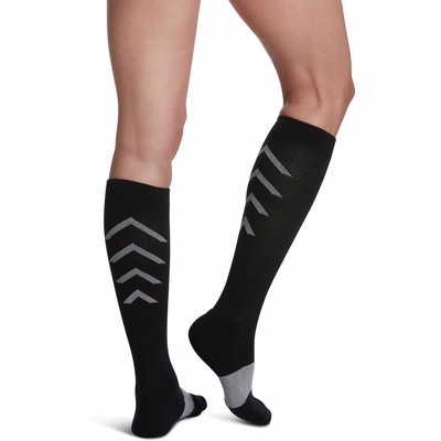 Athletic Recovery 401cl99 15-20mmhg Athletic Recovery Closed Toe, Calf Socks - Black, Large Athletic Recovery 401cl99 15-20mmhg Athletic Recovery Closed Toe, Calf Socks - Black, Large