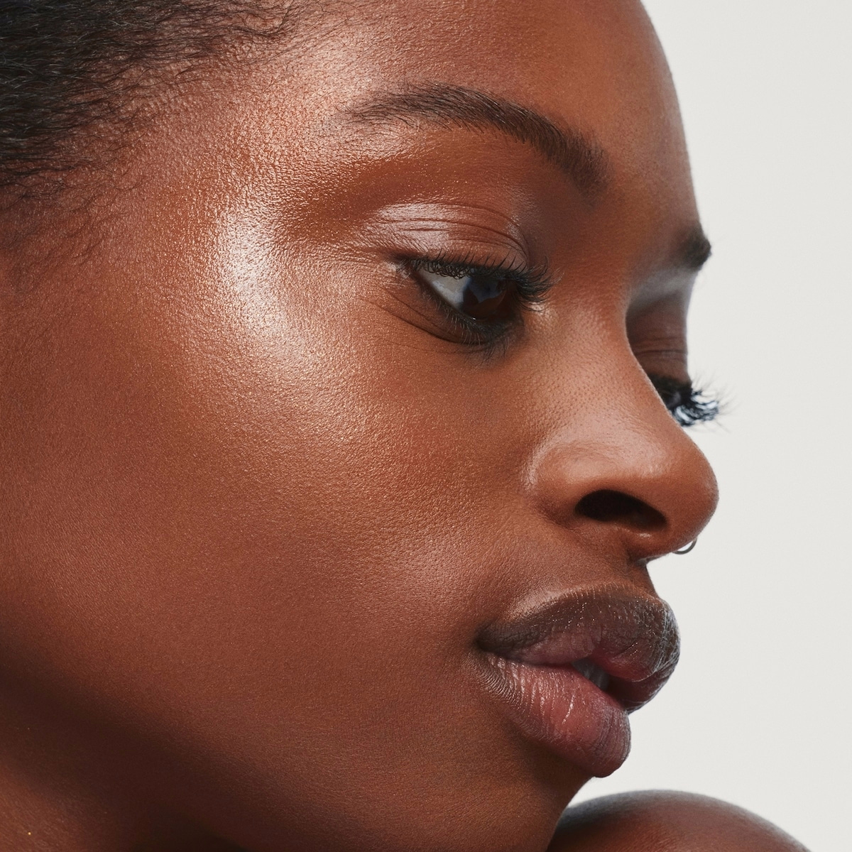 Dreamglow Highlighting Serum - Honeypot - 30.7ml Dreamglow Highlighting Serum - Honeypot - 30.7ml