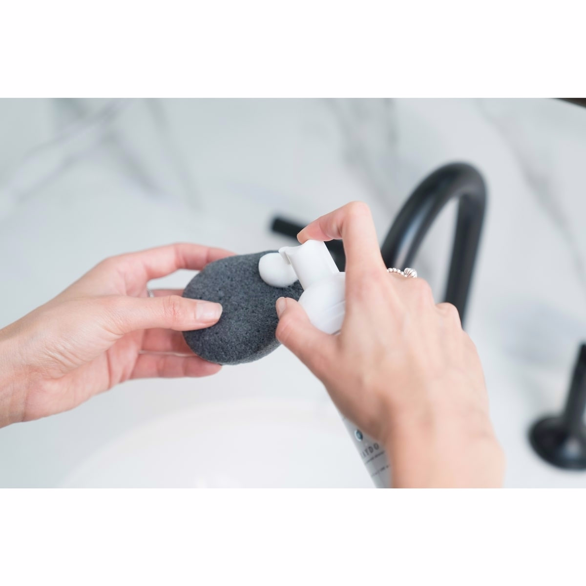 Mousse Nettoyante Visage Sans Parfum avec Acide azélaïque