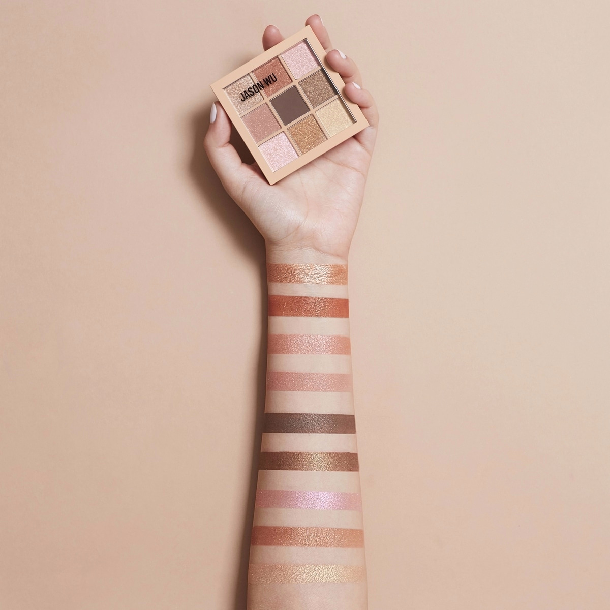 Flora 9 Color Eyeshadow Palette Flora 9 Color Eyeshadow Palette