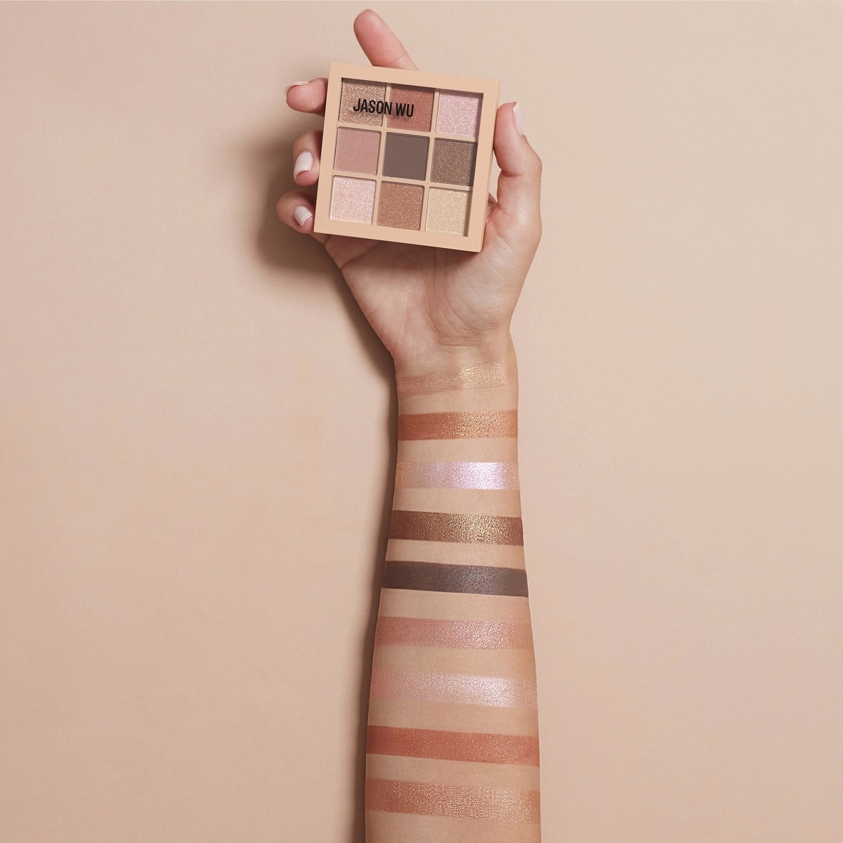 Flora 9 Color Eyeshadow Palette Flora 9 Color Eyeshadow Palette