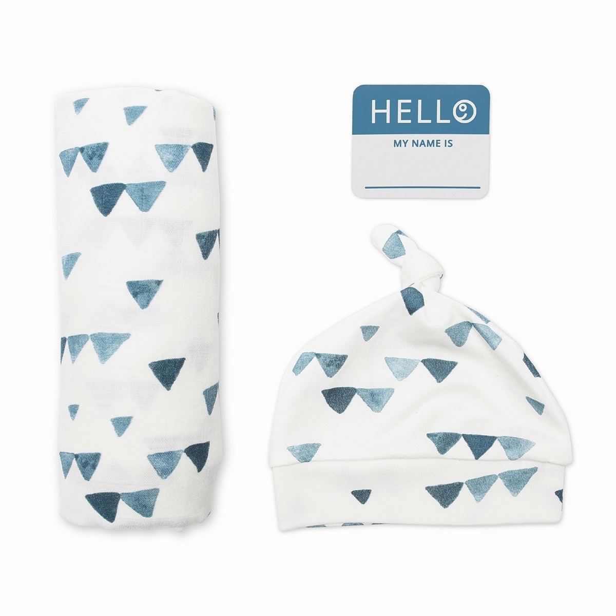 text"": ""Ideal for newborn photo moments and everyday cozy wear. The hat is sized for 0-4 months
