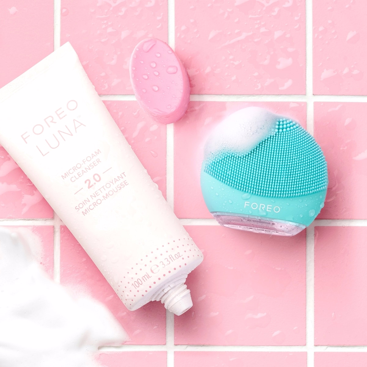 LUNA™ 4 play Facial Cleansing Brush in Mint For You! LUNA™ 4 play Facial Cleansing Brush in Mint For You!