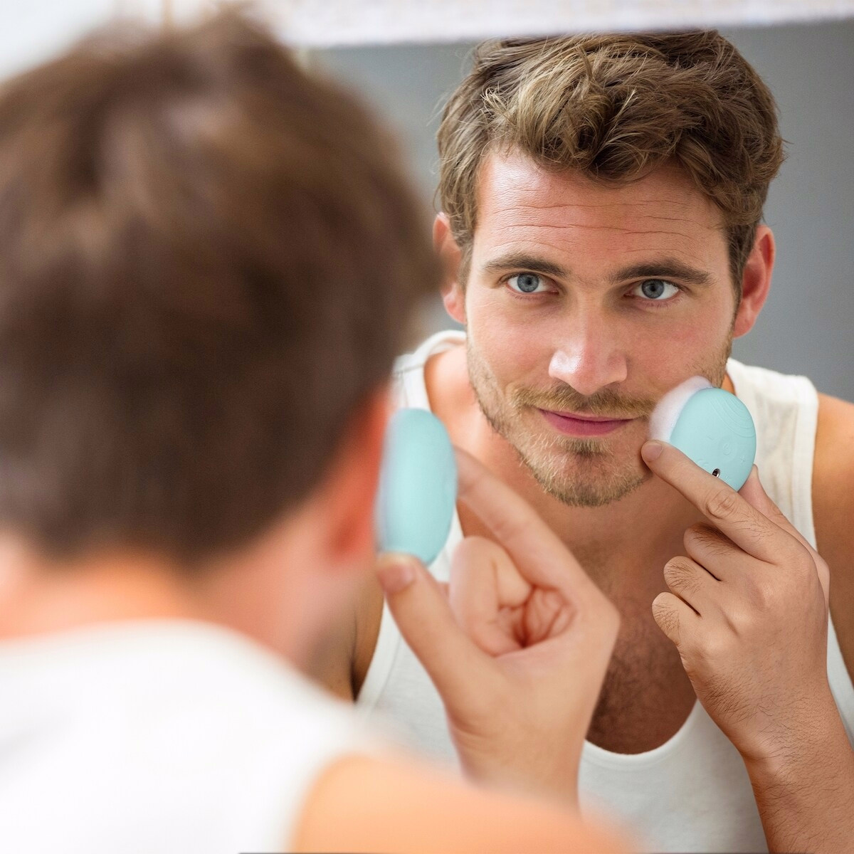 LUNA™ 4 play Facial Cleansing Brush in Mint For You! LUNA™ 4 play Facial Cleansing Brush in Mint For You!