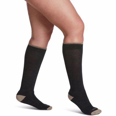 Merino Outdoor 421cl12 15-20mmhg Closed Toe, Calf Socks - Charcoal, Large Merino Outdoor 421cl12 15-20mmhg Closed Toe, Calf Socks - Charcoal, Large