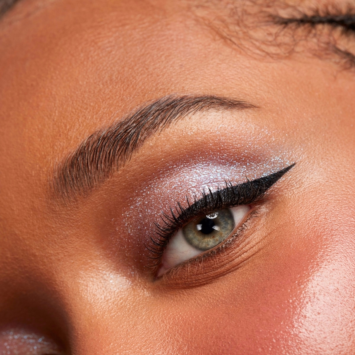 midnight shadows lustrous liquid eyeshadow midnight shadows lustrous liquid eyeshadow