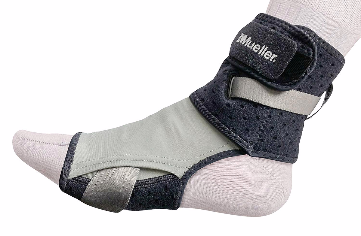 Mueller Adjust-to-Fit Plantar Fasciitis Nighttime Foot Support, Gray, Small/Medium