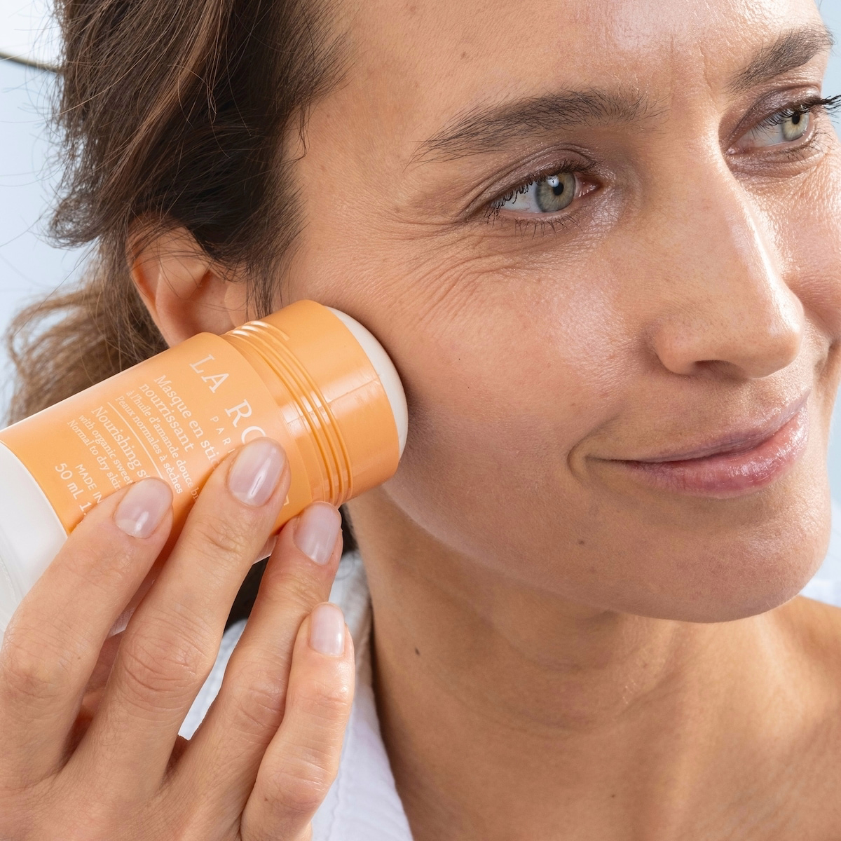 Nourishing mask stick with organic sweet almond oil Nourishing mask stick with organic sweet almond oil