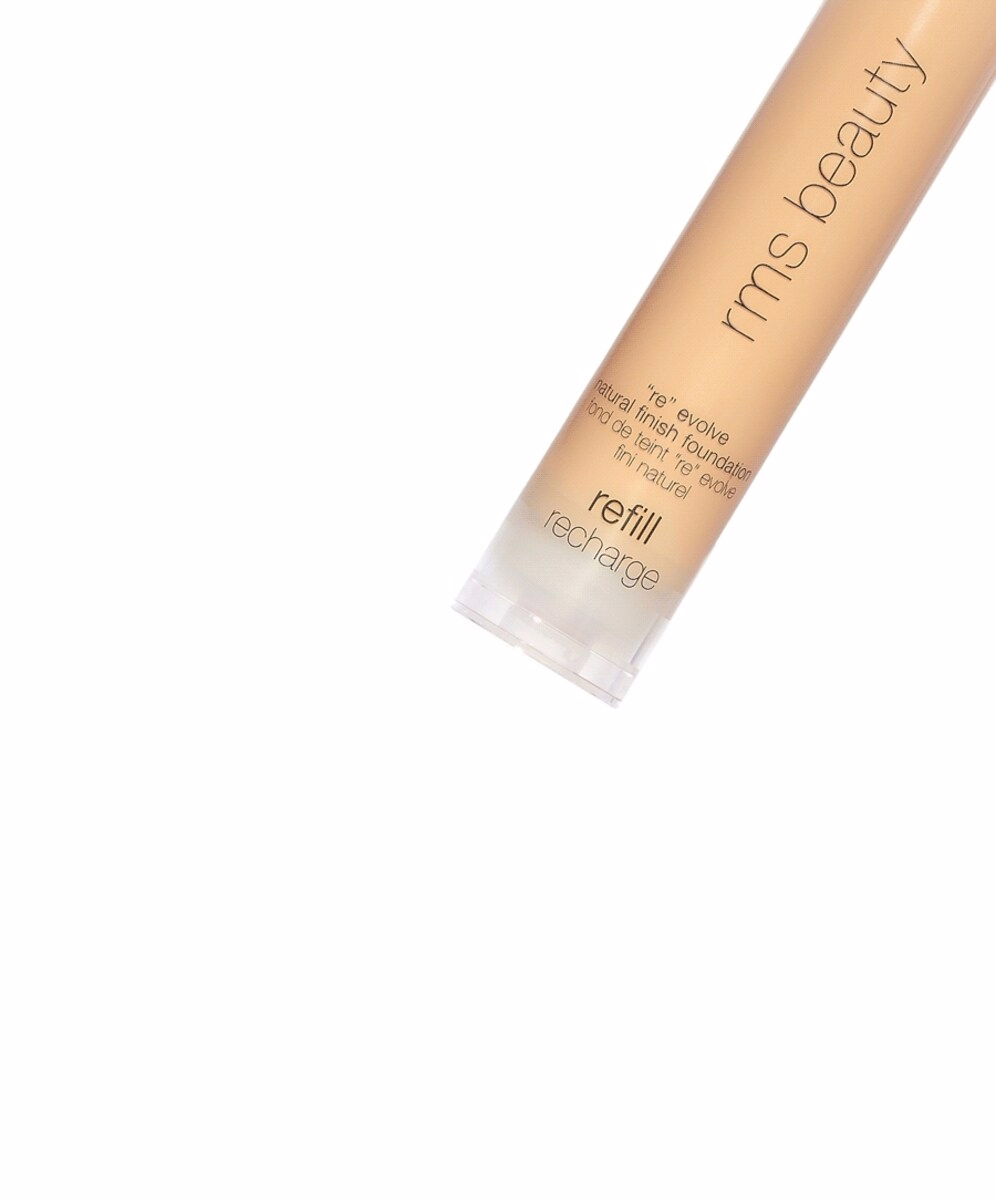 ReEvolve Natural Finish Foundation - 122
