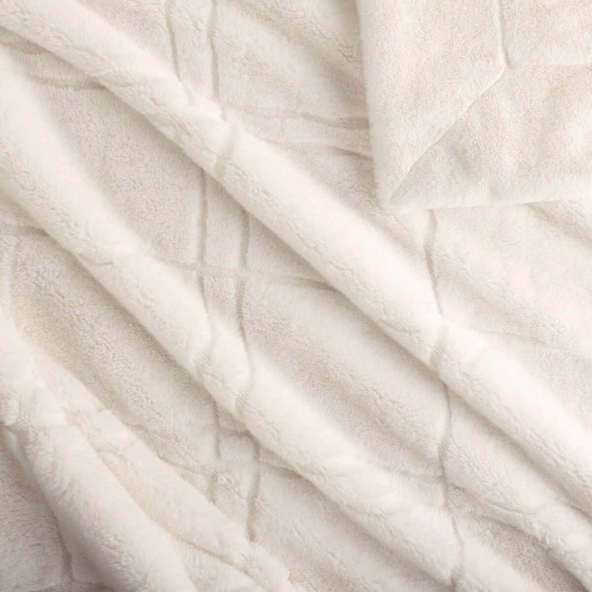 Solid Jacq. Rabbit Fur/Solid Rabbit Fur Throw, Cream Solid Jacq. Rabbit Fur/Solid Rabbit Fur Throw, Cream