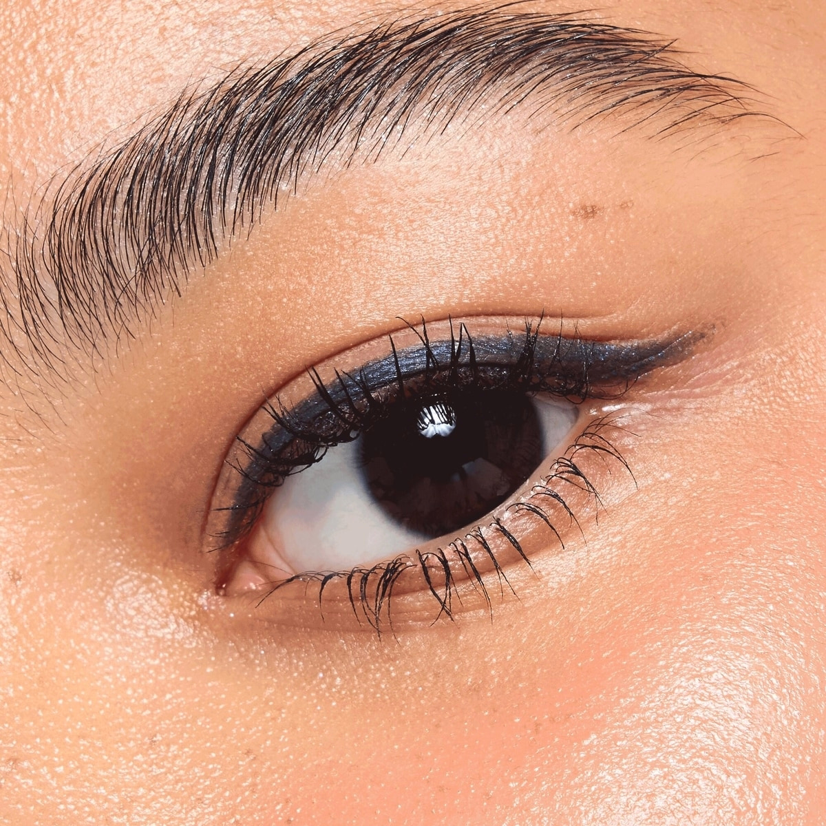 Stay & Play Gel Eyeliner Stay & Play Gel Eyeliner