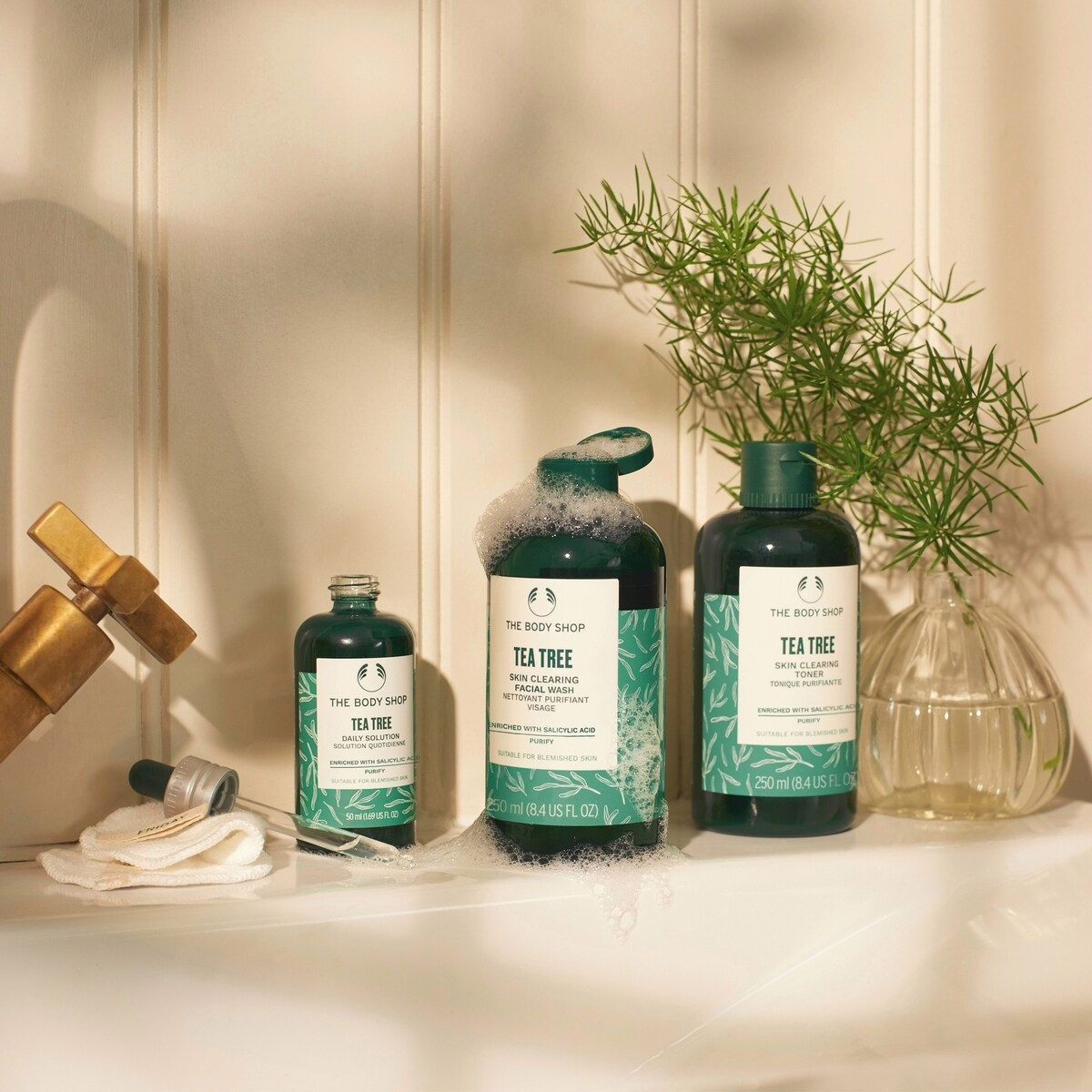 Tea Tree Skin Clearing Face Wash Tea Tree Skin Clearing Face Wash