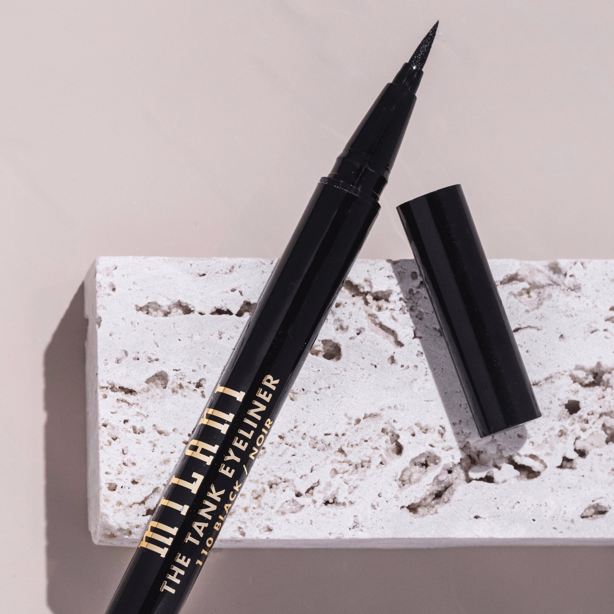 Milani The Tank 液體眼線筆