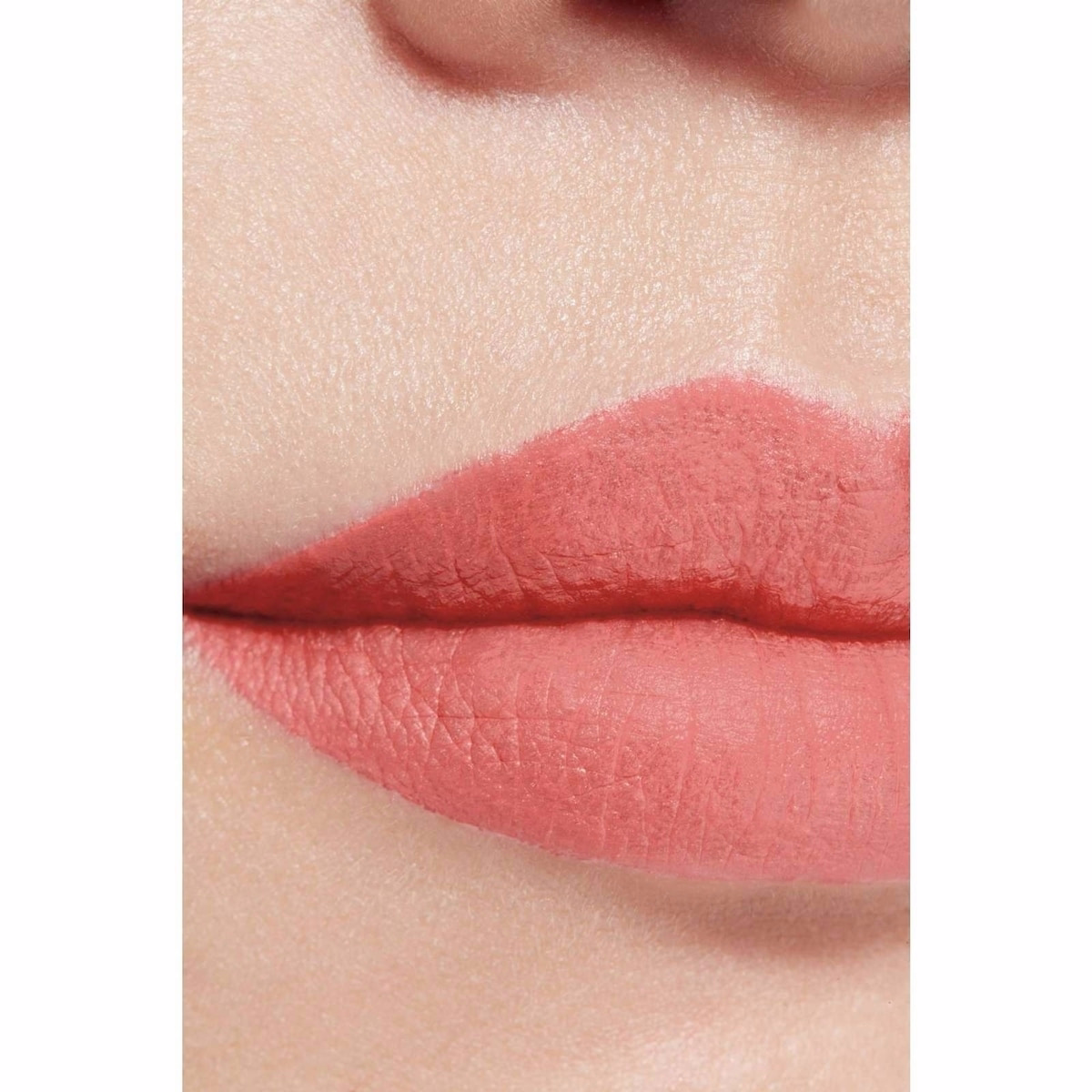 CHANEL ウルトラウェア インテンス マット リキッド リップカラー CHANEL ウルトラウェア インテンス マット リキッド リップカラー